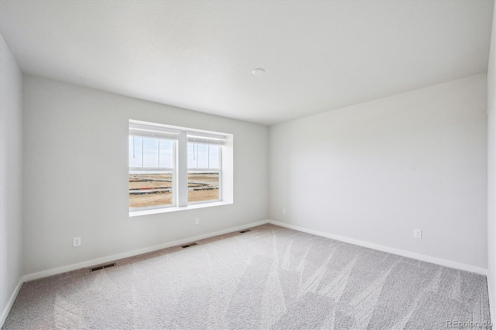 MLS Image #18 for 9372  ceylon street,commerce city, Colorado