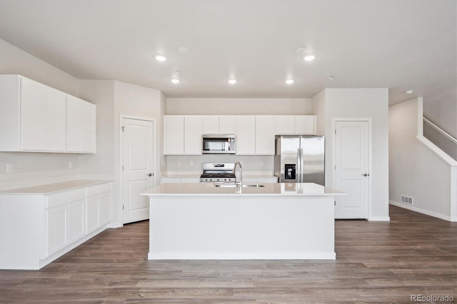 MLS Image #8 for 9372  ceylon street,commerce city, Colorado
