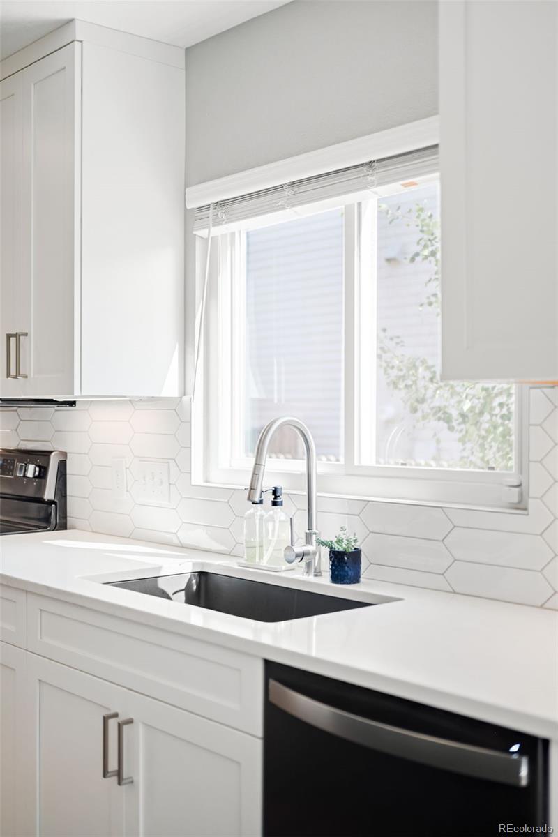 MLS Image #4 for 3729  dahlia street,denver, Colorado