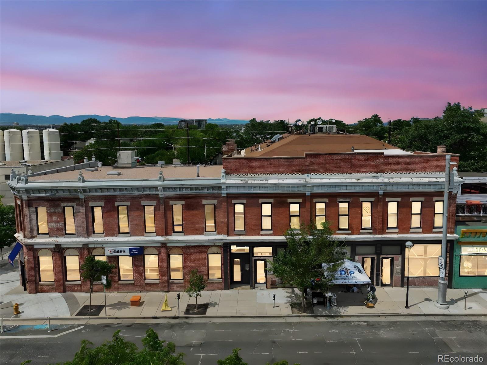 MLS Image #3 for 2711  welton street,denver, Colorado