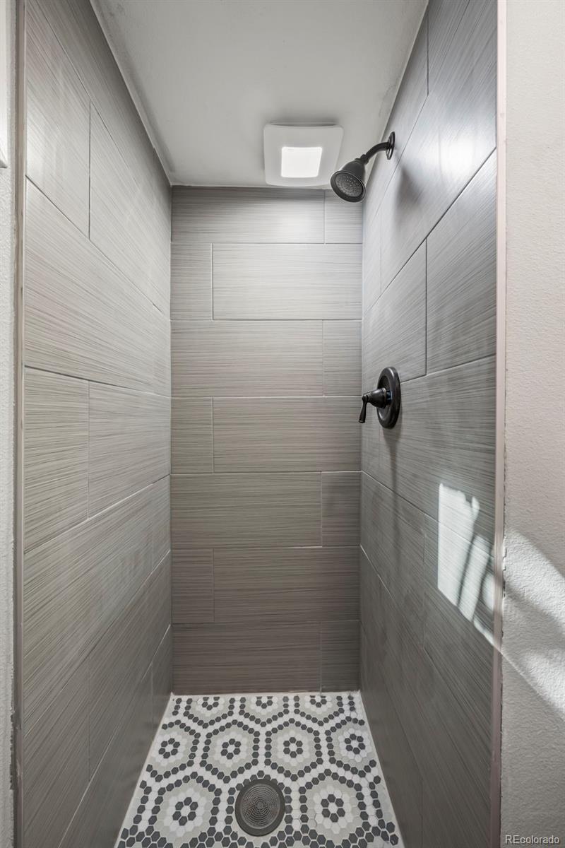 MLS Image #25 for 5582 e colorado avenue,denver, Colorado