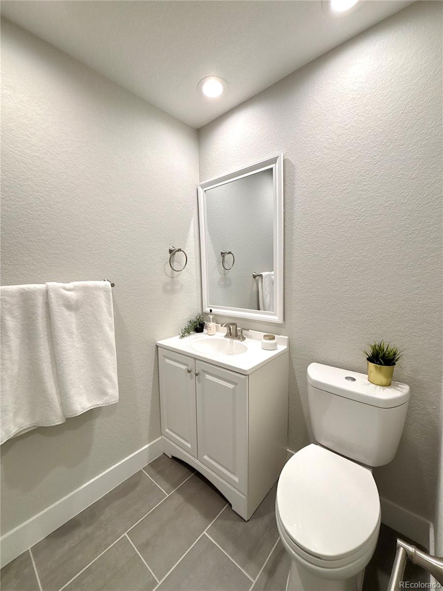 MLS Image #14 for 12273 e bates circle,aurora, Colorado