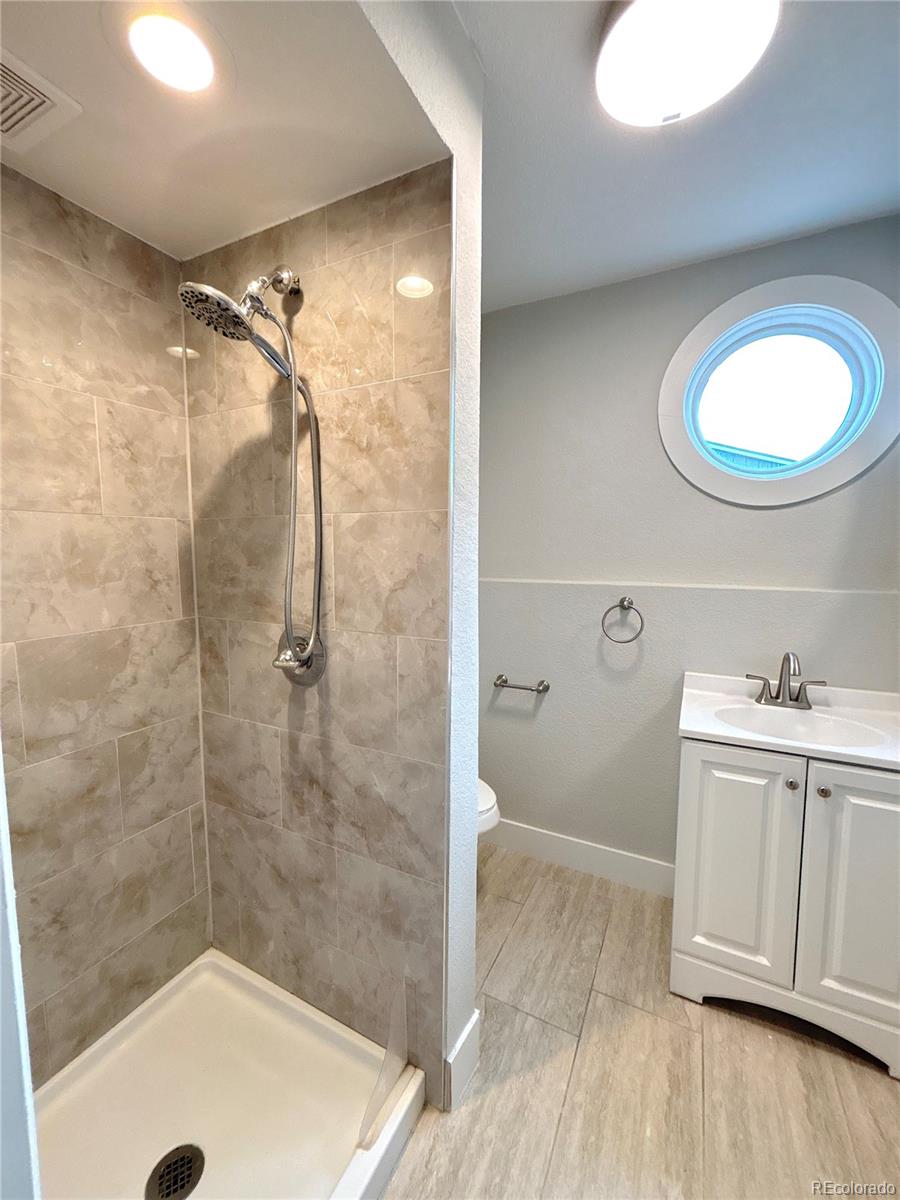 MLS Image #17 for 12273 e bates circle,aurora, Colorado