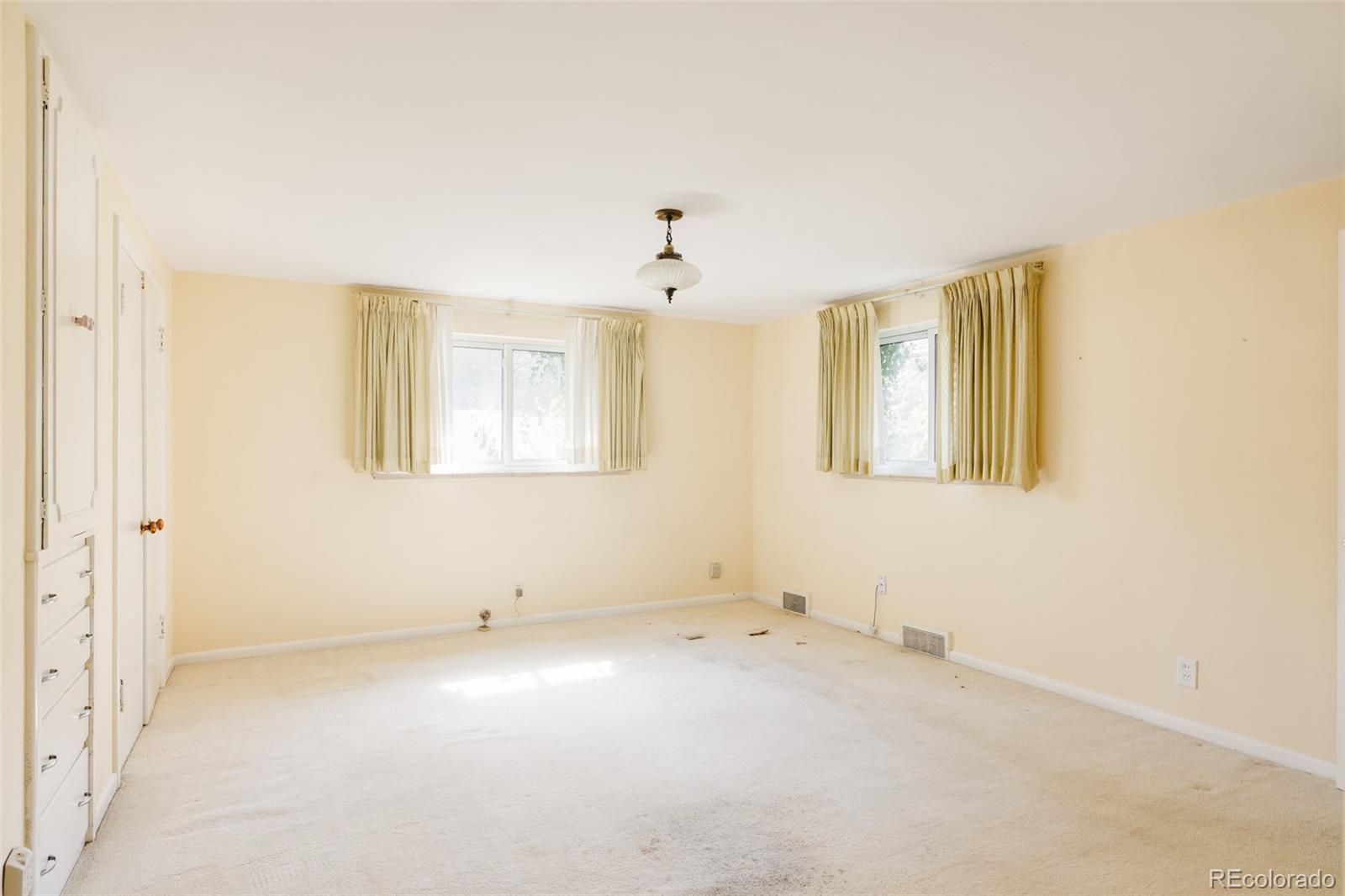 MLS Image #13 for 290  krameria street,denver, Colorado