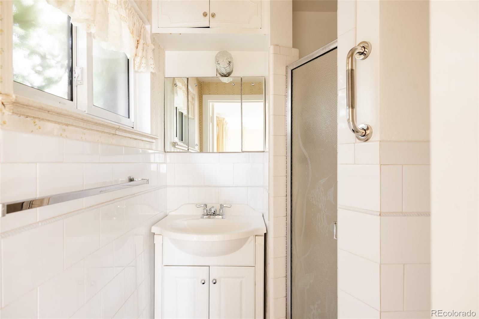 MLS Image #15 for 290  krameria street,denver, Colorado