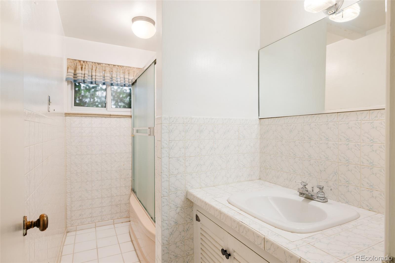 MLS Image #17 for 290  krameria street,denver, Colorado