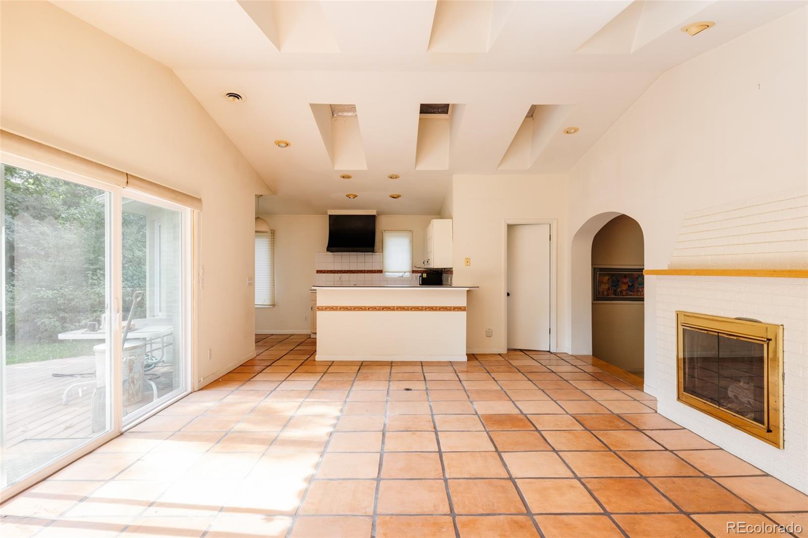MLS Image #7 for 290  krameria street,denver, Colorado