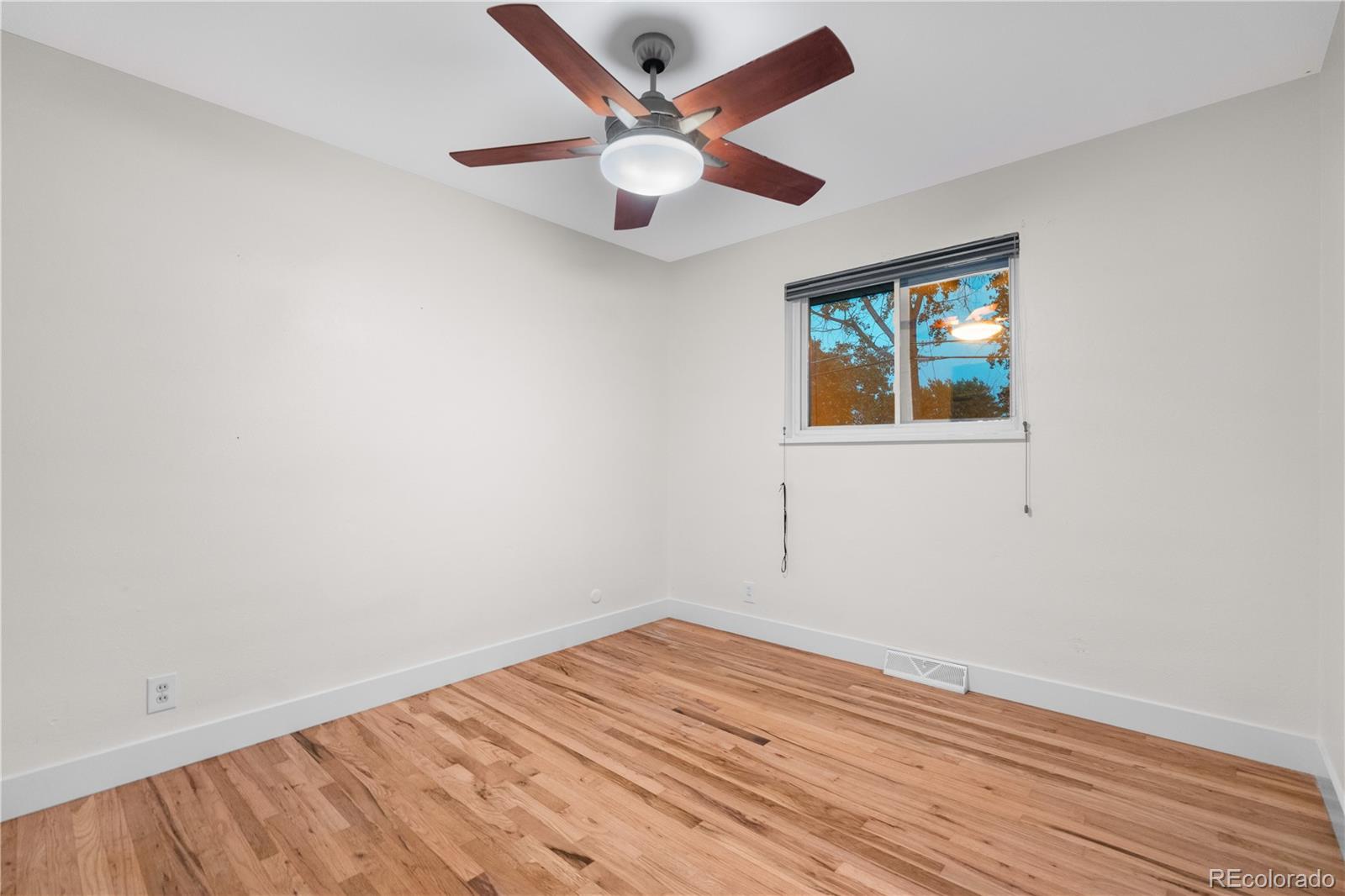 MLS Image #13 for 1260  essex drive,denver, Colorado