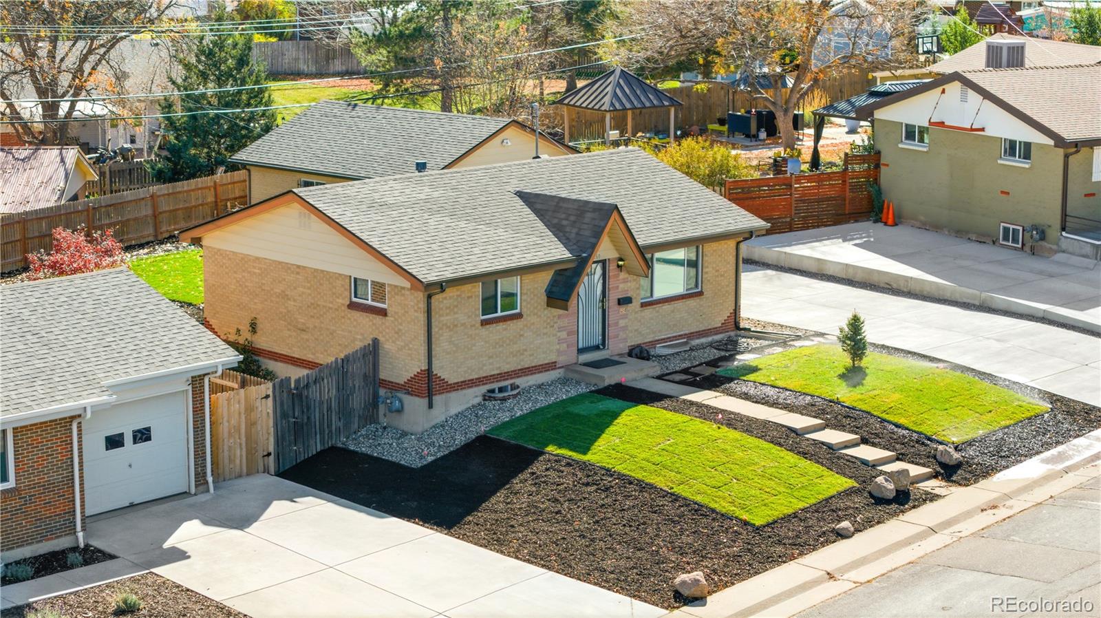 MLS Image #5 for 1260  essex drive,denver, Colorado