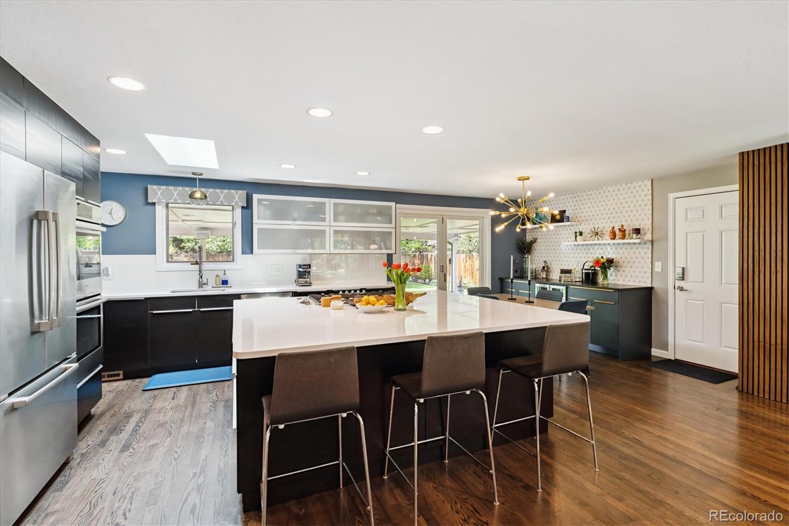 MLS Image #14 for 435 s olive way,denver, Colorado