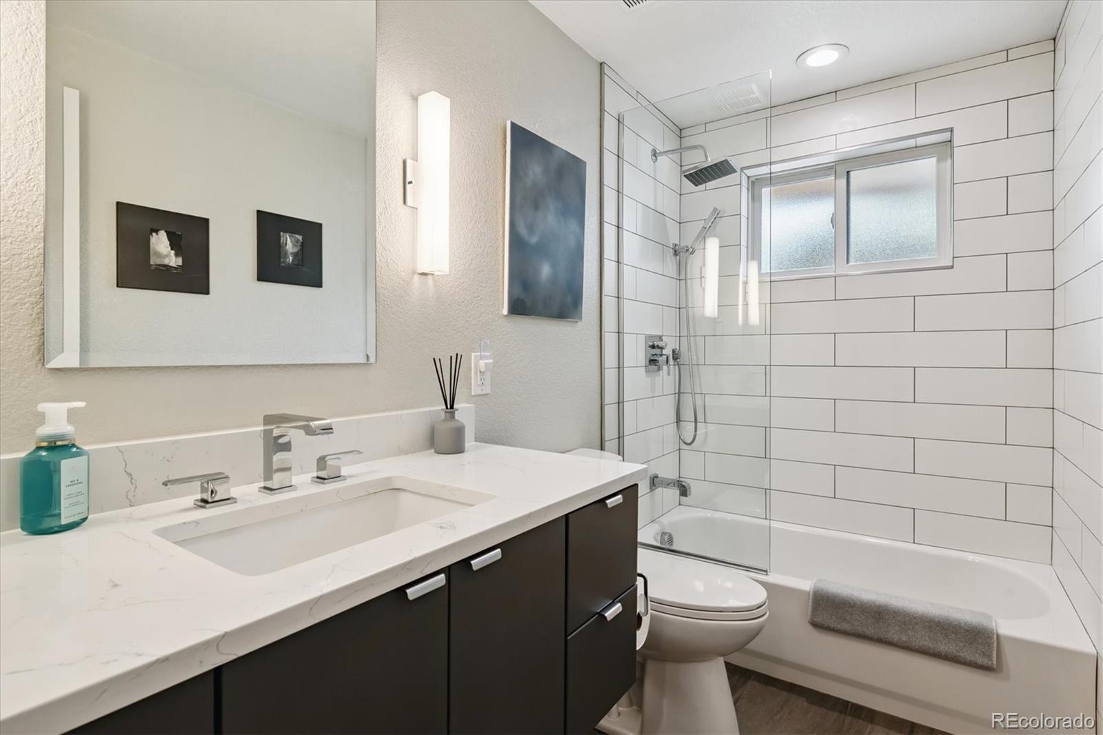 MLS Image #17 for 435 s olive way,denver, Colorado