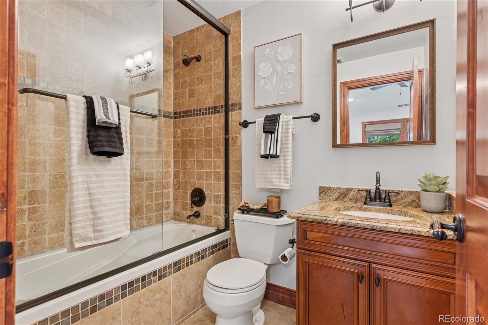 MLS Image #25 for 1026 s cook street,denver, Colorado