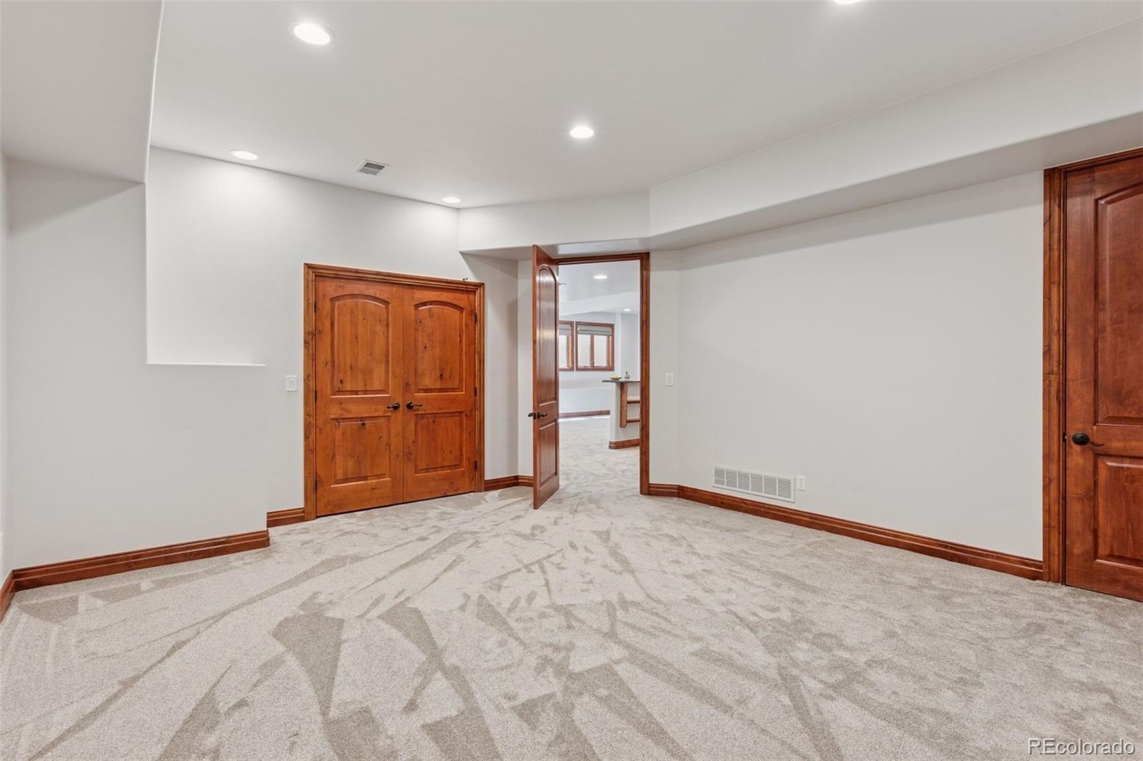 MLS Image #31 for 1026 s cook street,denver, Colorado