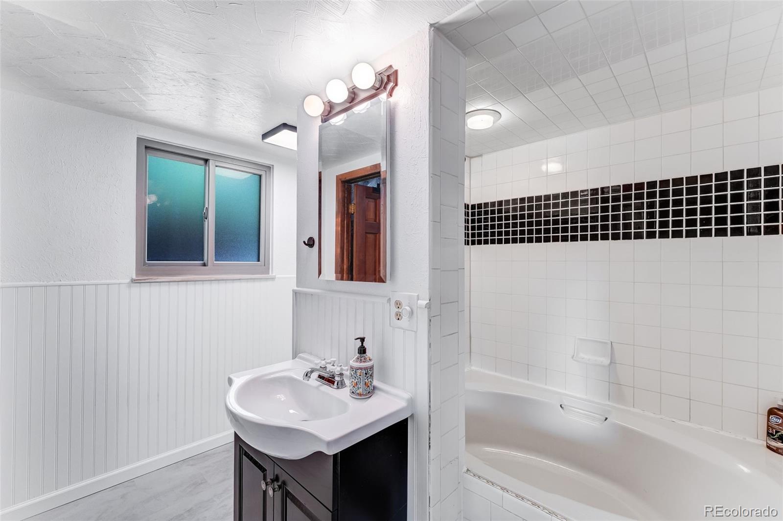 MLS Image #22 for 6699 s cherry way,centennial, Colorado
