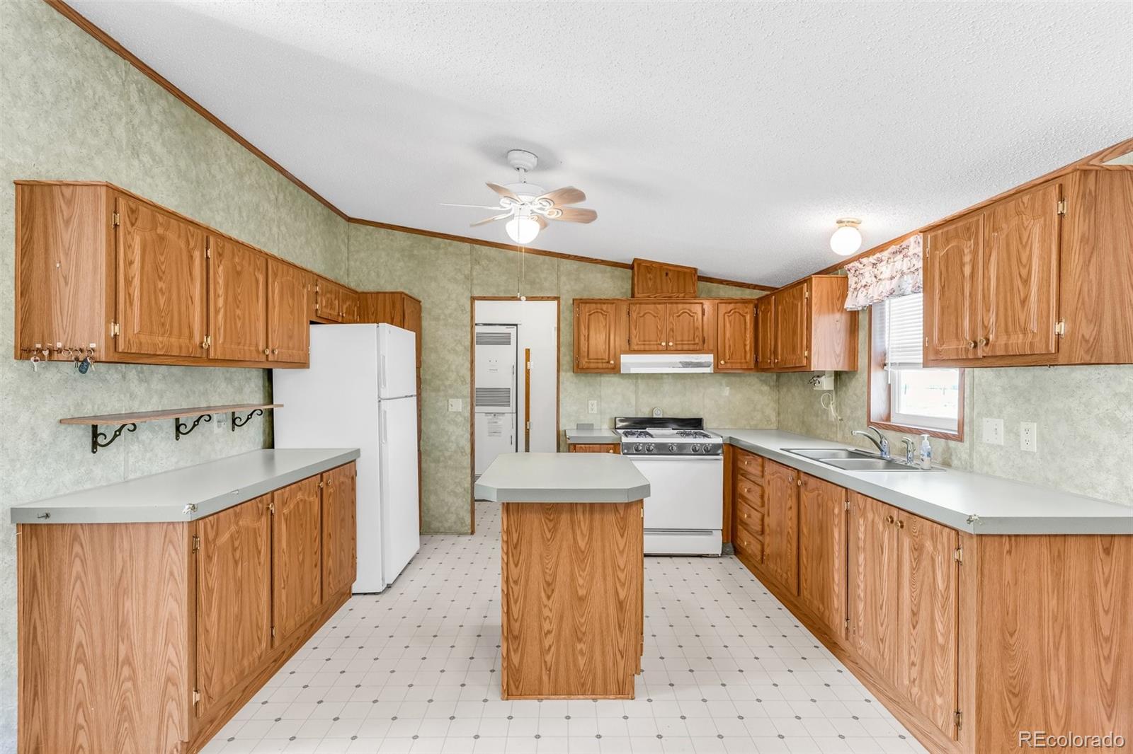 MLS Image #12 for 5101  county road 123 ,penrose, Colorado