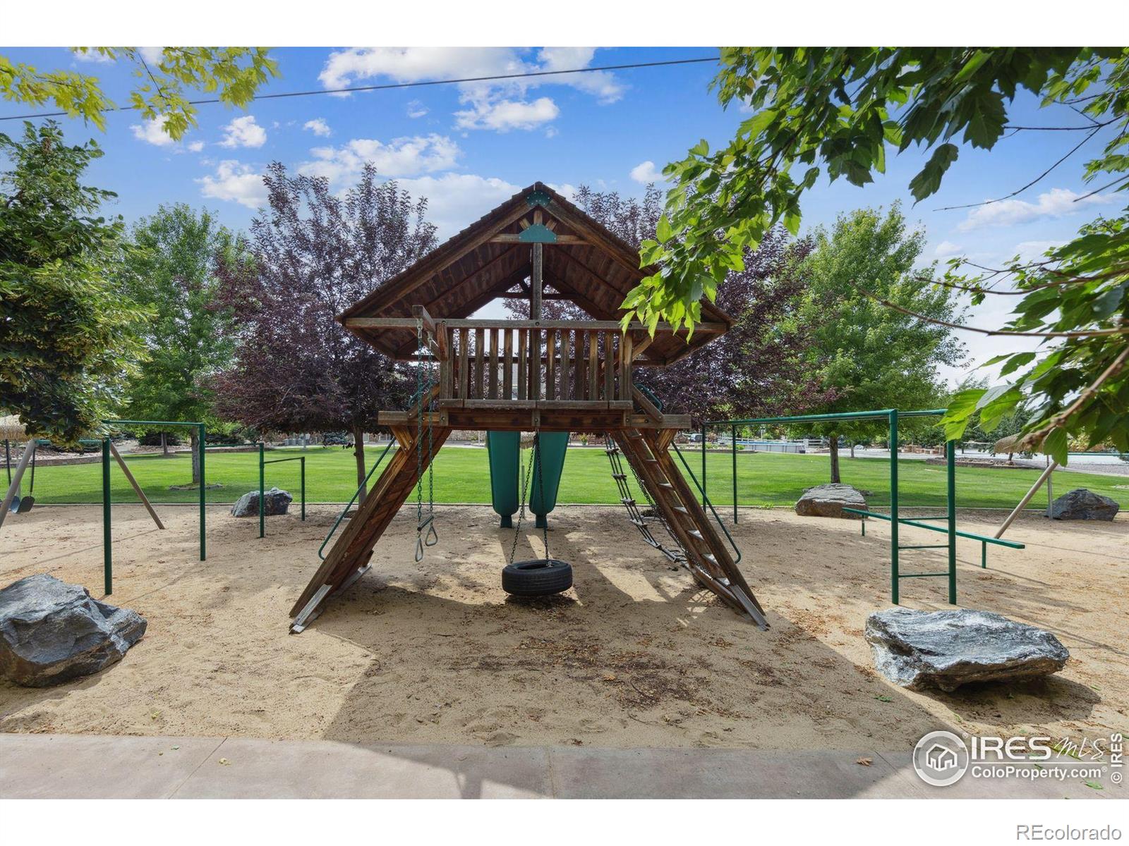 MLS Image #33 for 6715  owl lake drive,firestone, Colorado