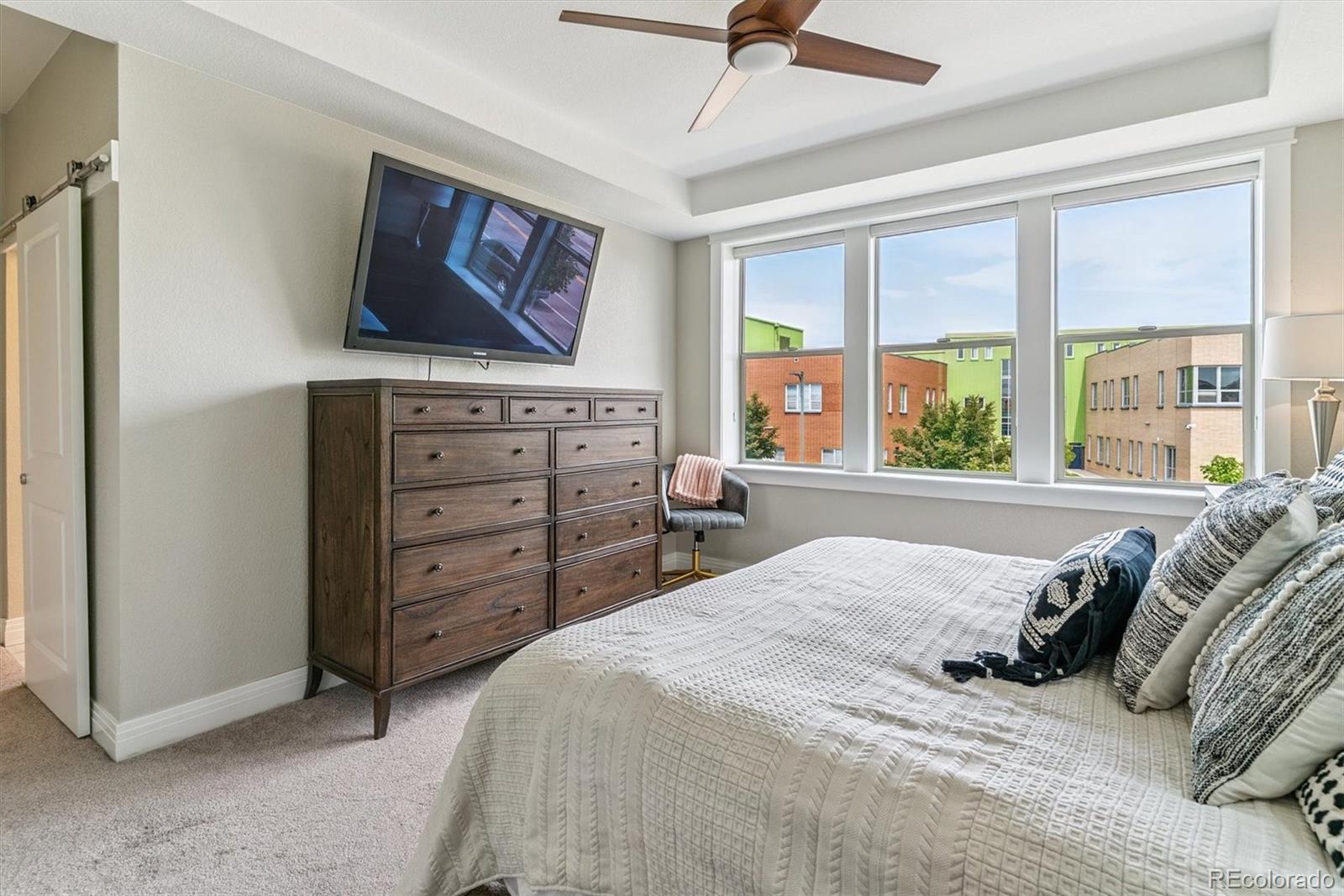 MLS Image #22 for 11120 e 26th avenue,aurora, Colorado