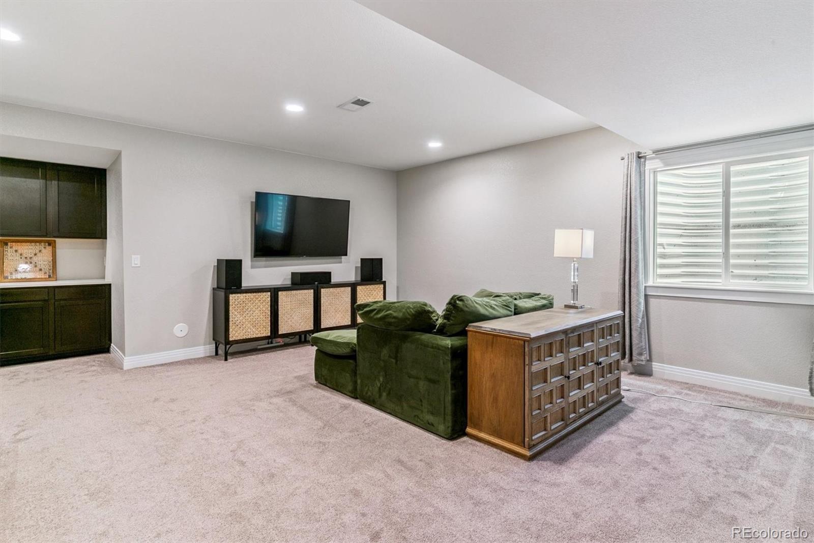 MLS Image #30 for 11120 e 26th avenue,aurora, Colorado