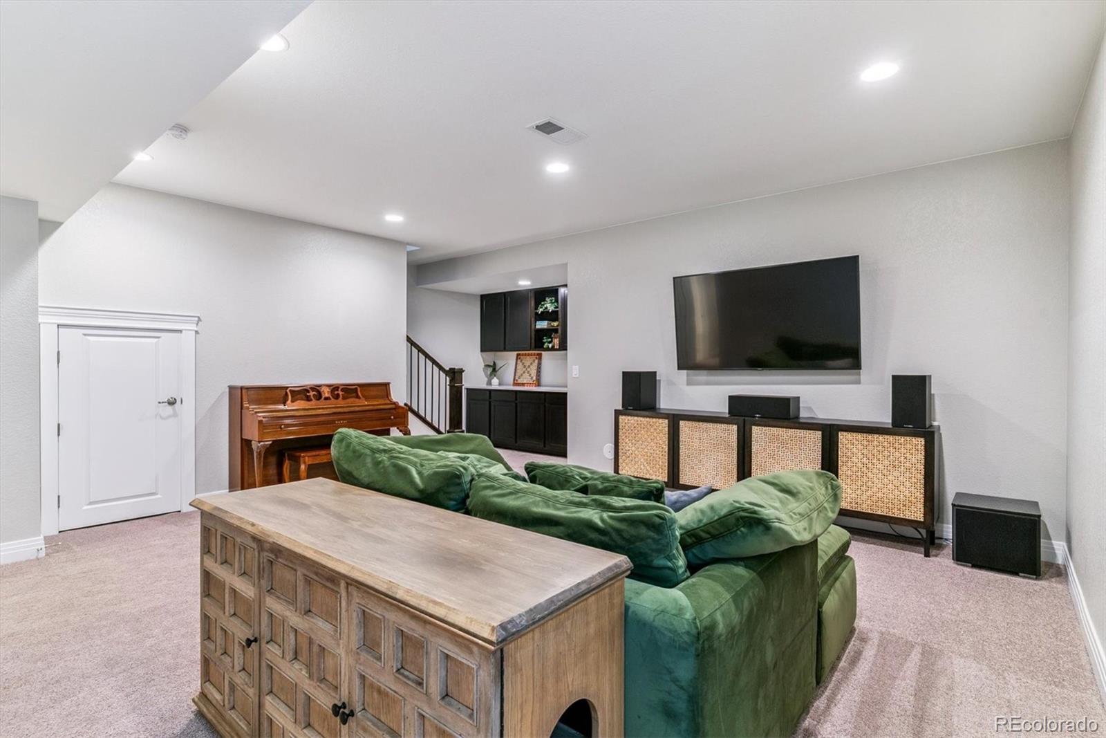 MLS Image #32 for 11120 e 26th avenue,aurora, Colorado