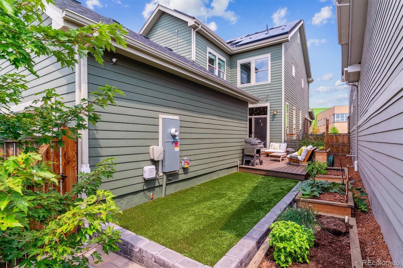 MLS Image #38 for 11120 e 26th avenue,aurora, Colorado