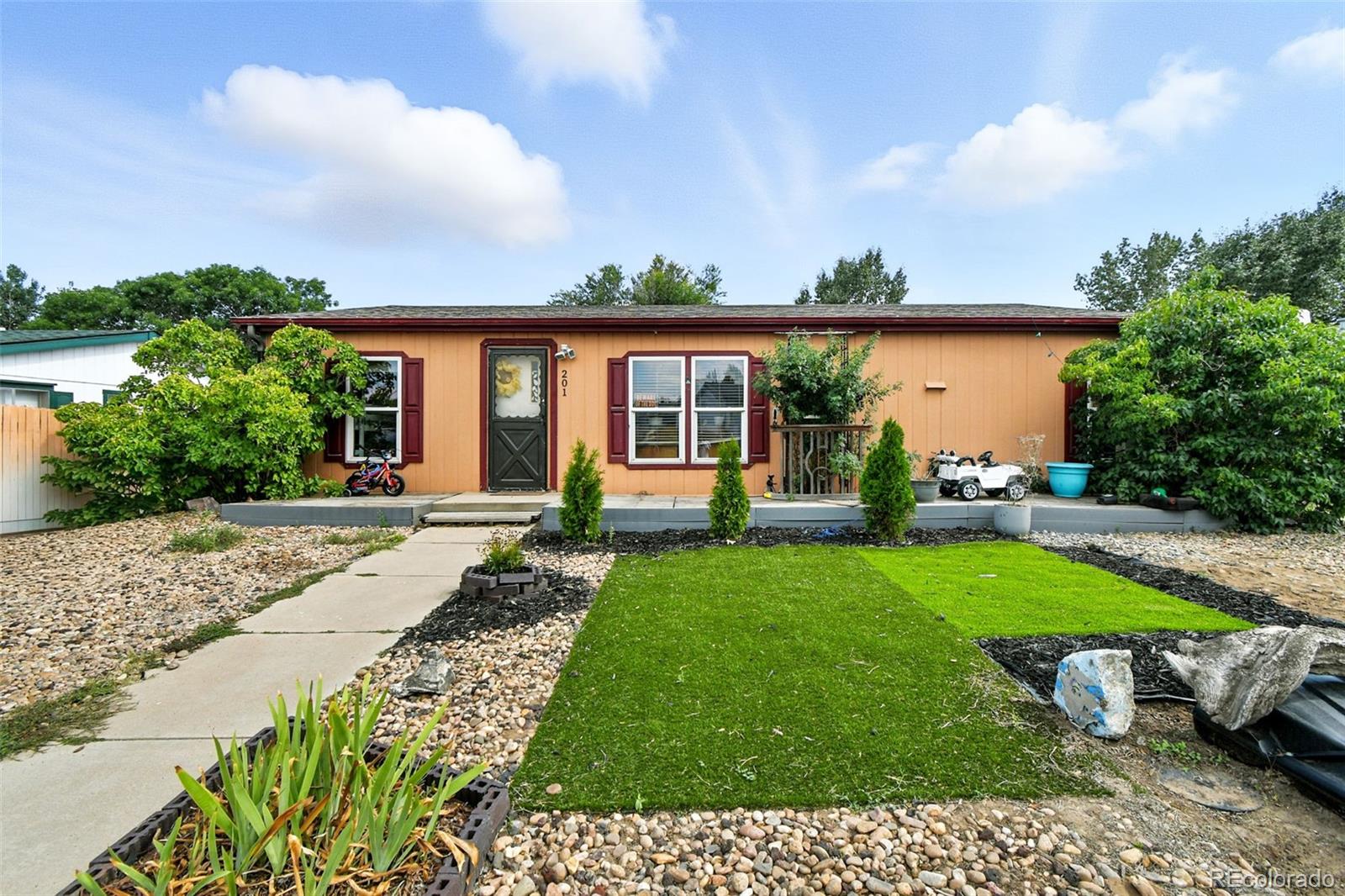 MLS Image #0 for 201  spruce avenue,lochbuie, Colorado