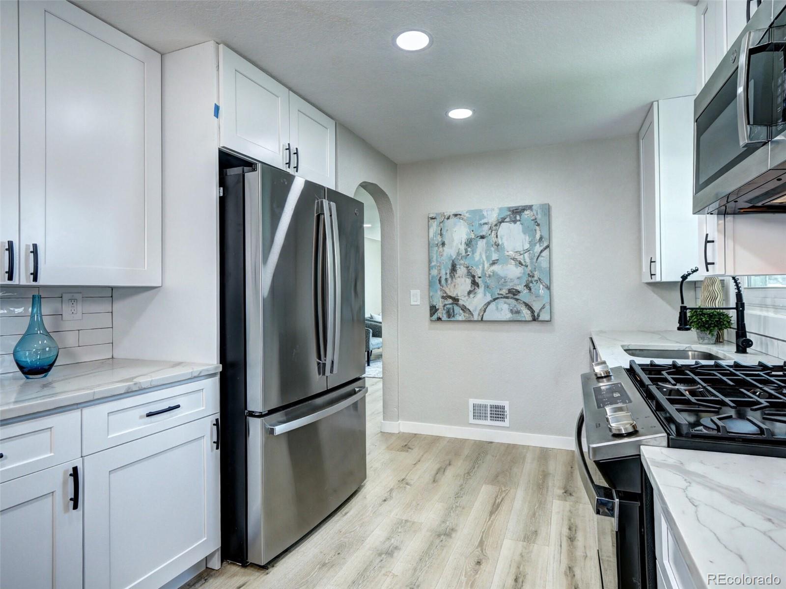 MLS Image #14 for 3280 s gilpin street,englewood, Colorado