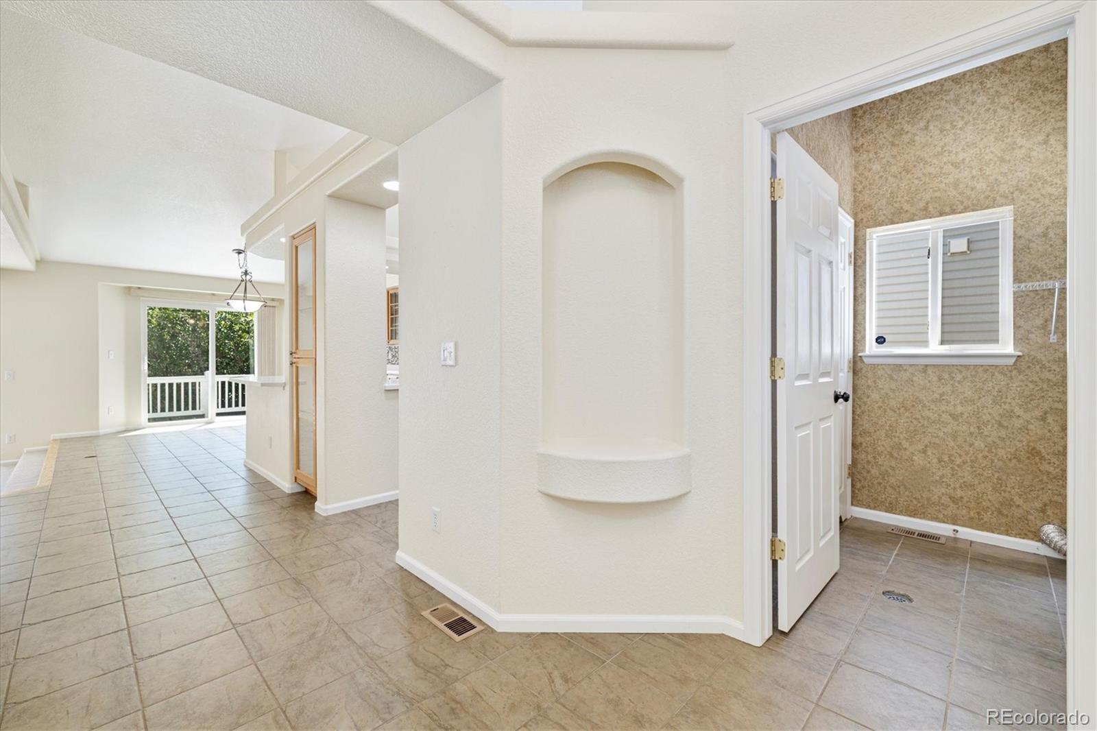 MLS Image #4 for 4822  jebel street,denver, Colorado