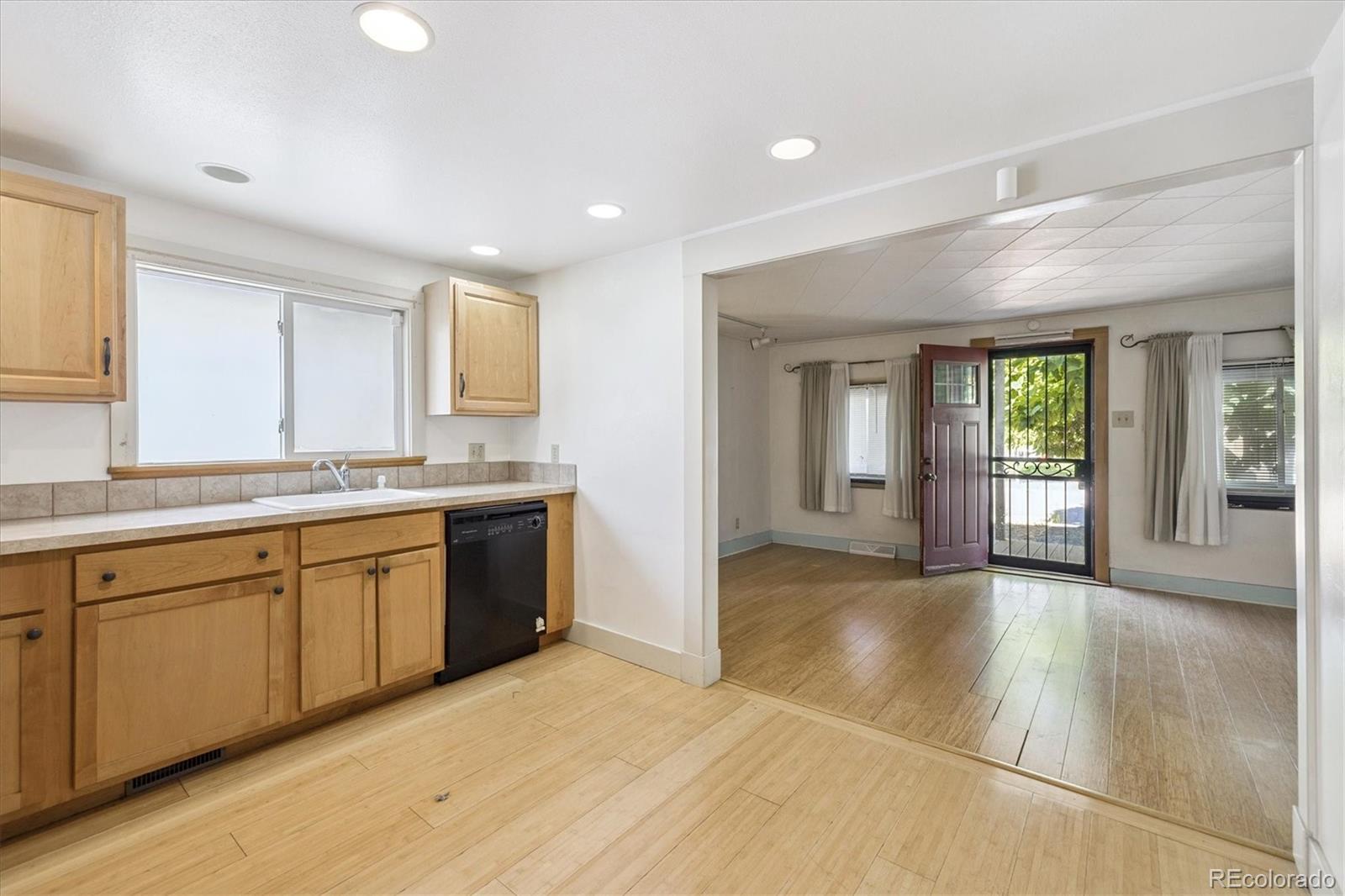 MLS Image #10 for 4836  king street,denver, Colorado