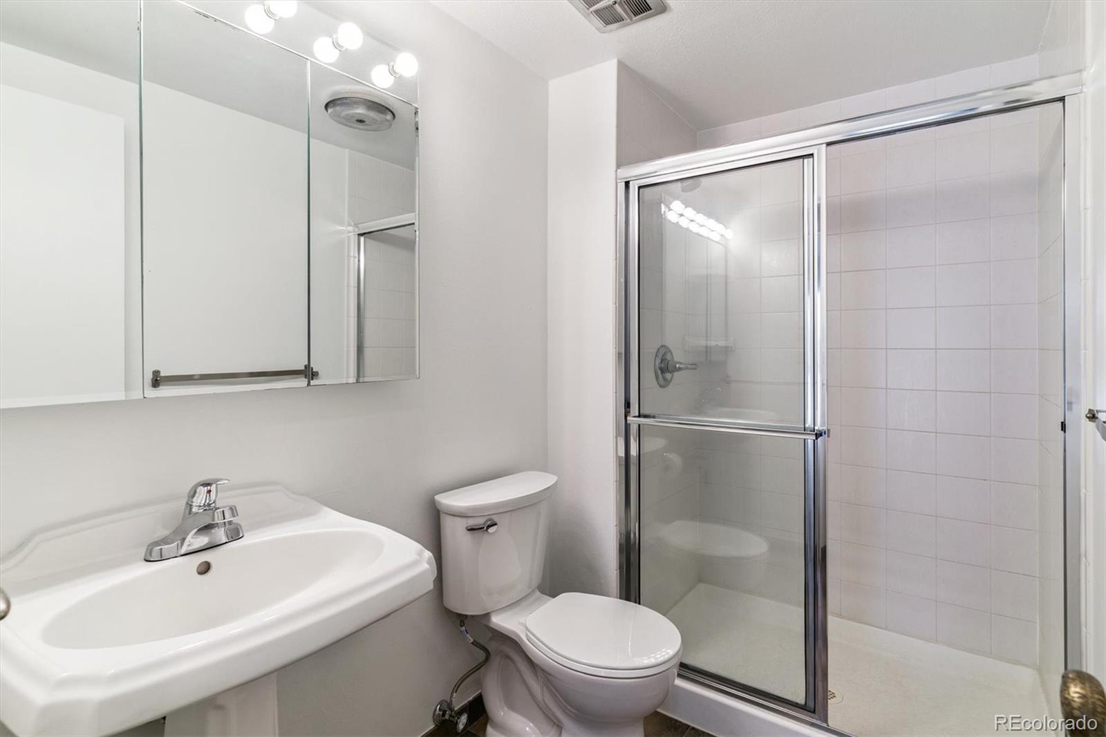 MLS Image #29 for 700 n washington street 201,denver, Colorado