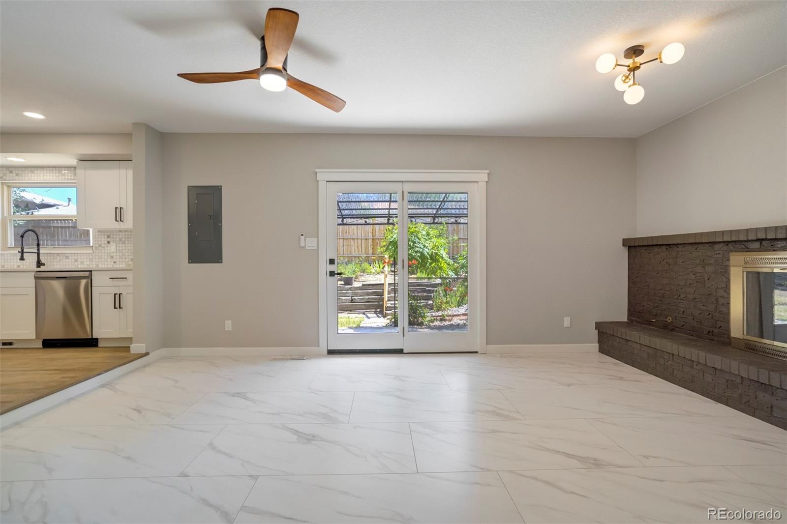 MLS Image #15 for 2215  northglen drive,colorado springs, Colorado
