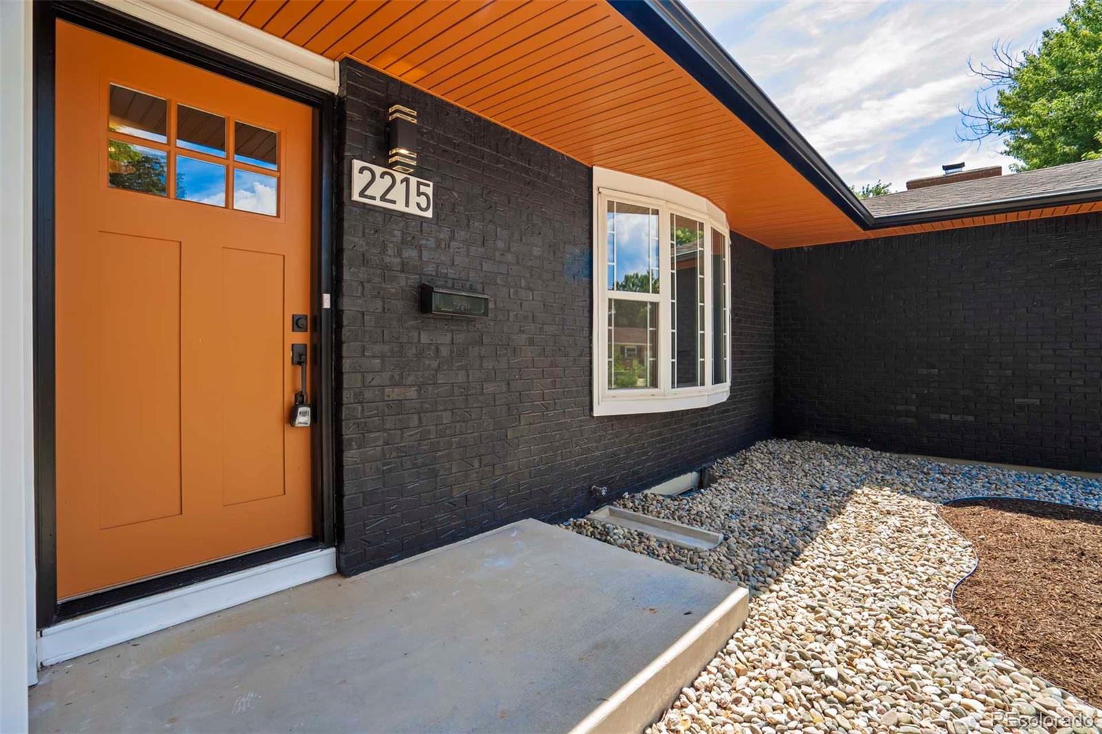 MLS Image #3 for 2215  northglen drive,colorado springs, Colorado