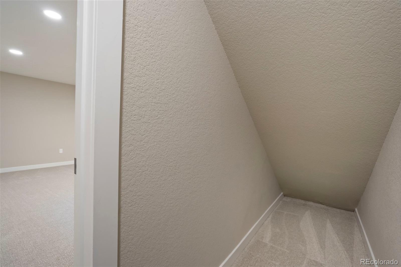 MLS Image #33 for 2215  northglen drive,colorado springs, Colorado