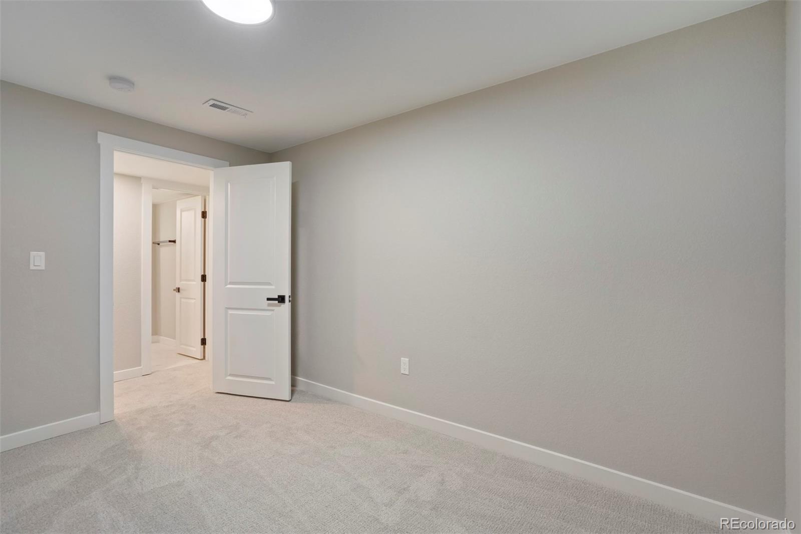 MLS Image #35 for 2215  northglen drive,colorado springs, Colorado