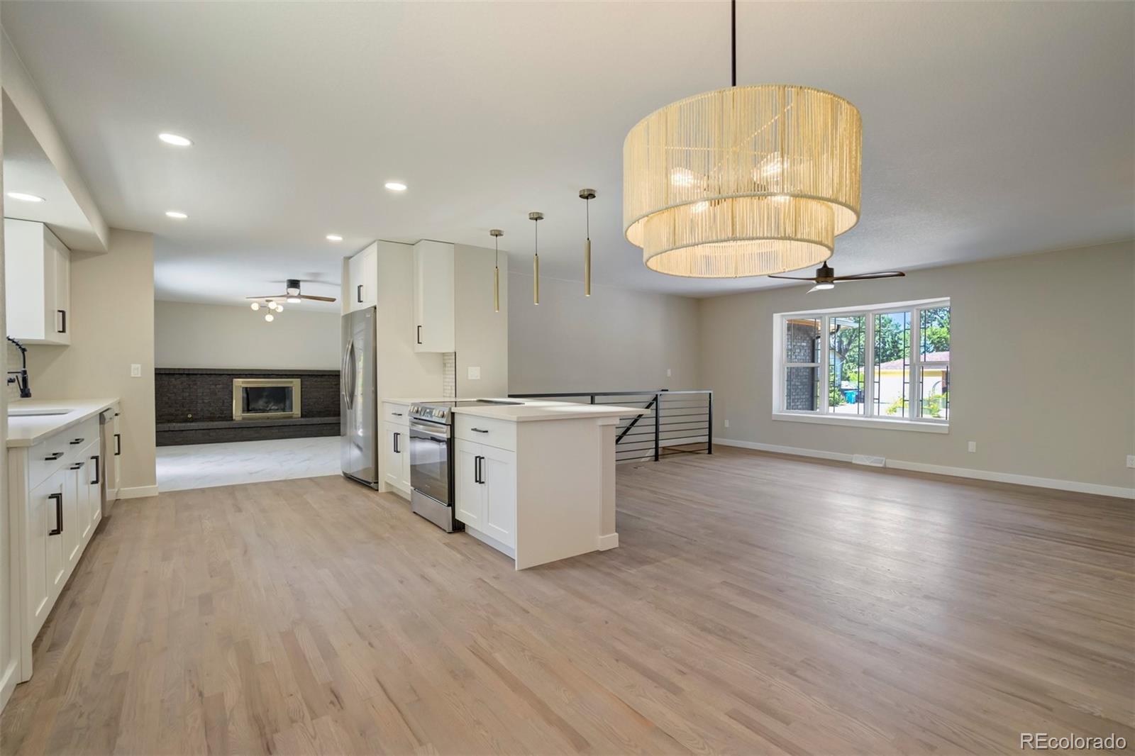 MLS Image #9 for 2215  northglen drive,colorado springs, Colorado
