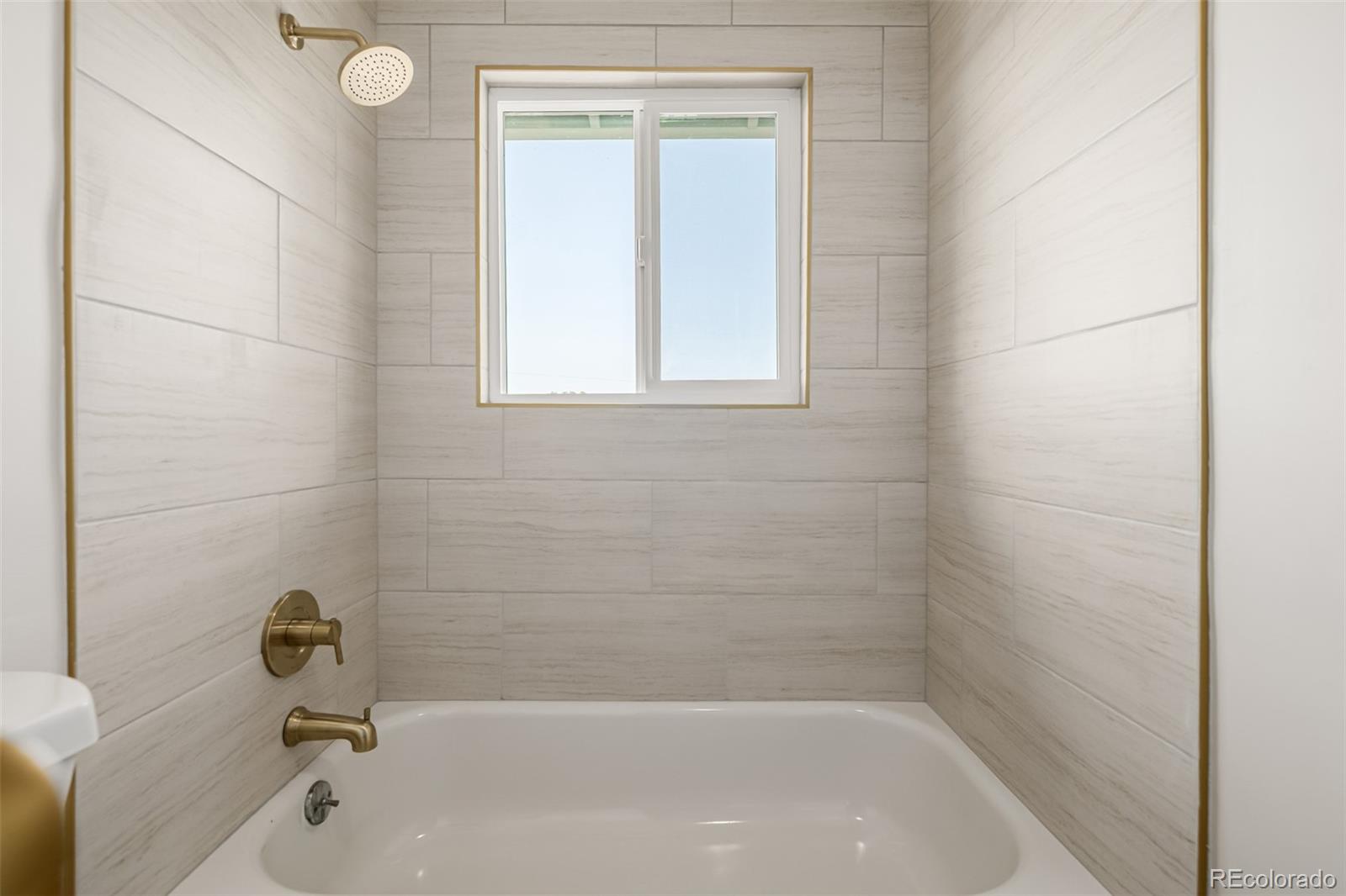 MLS Image #16 for 2221 e 84th avenue,denver, Colorado