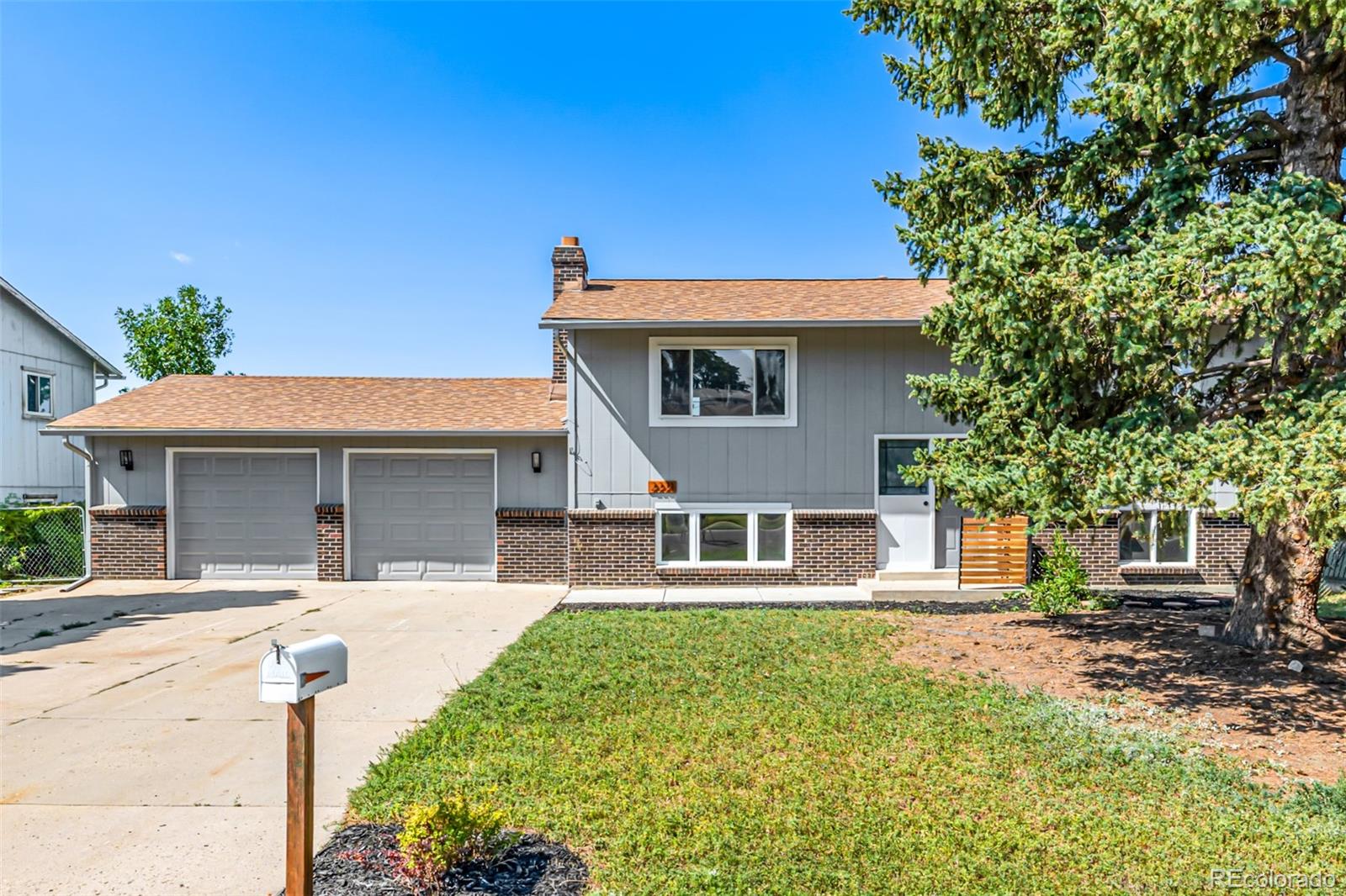 MLS Image #2 for 2221 e 84th avenue,denver, Colorado