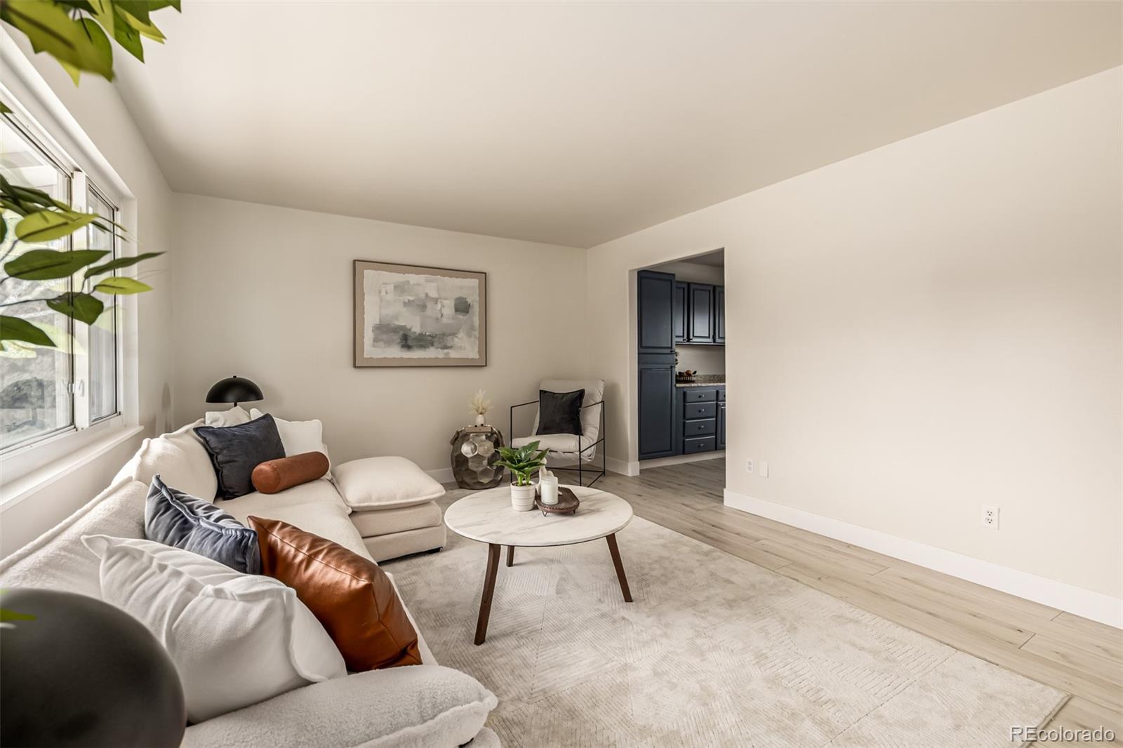 MLS Image #5 for 2221 e 84th avenue,denver, Colorado