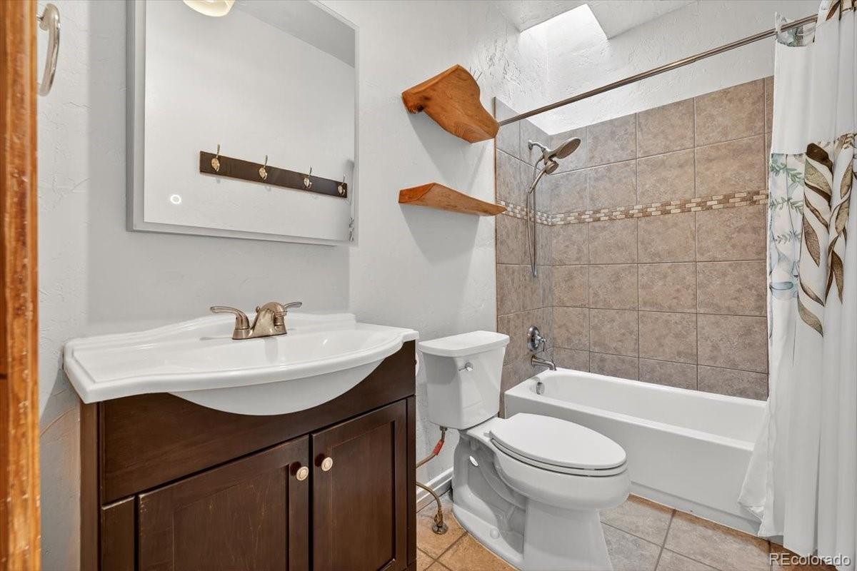 MLS Image #10 for 3034 n high street,denver, Colorado