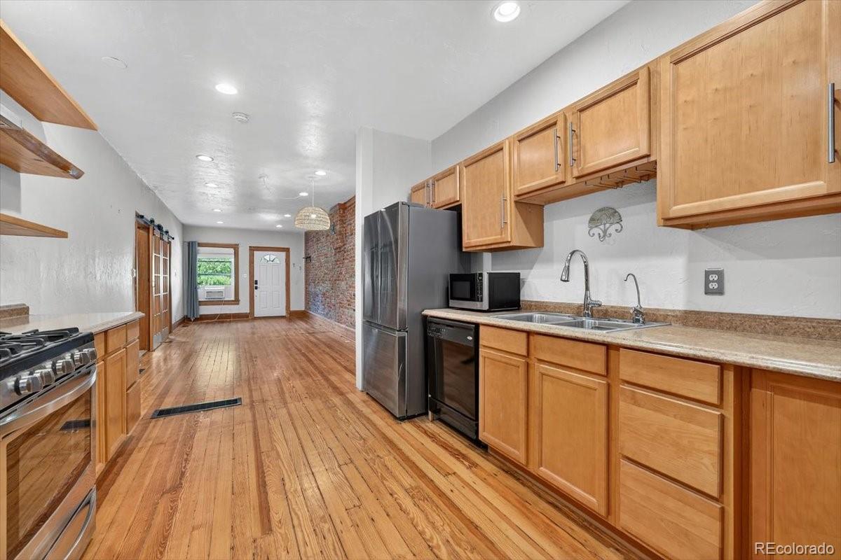 MLS Image #9 for 3034 n high street,denver, Colorado