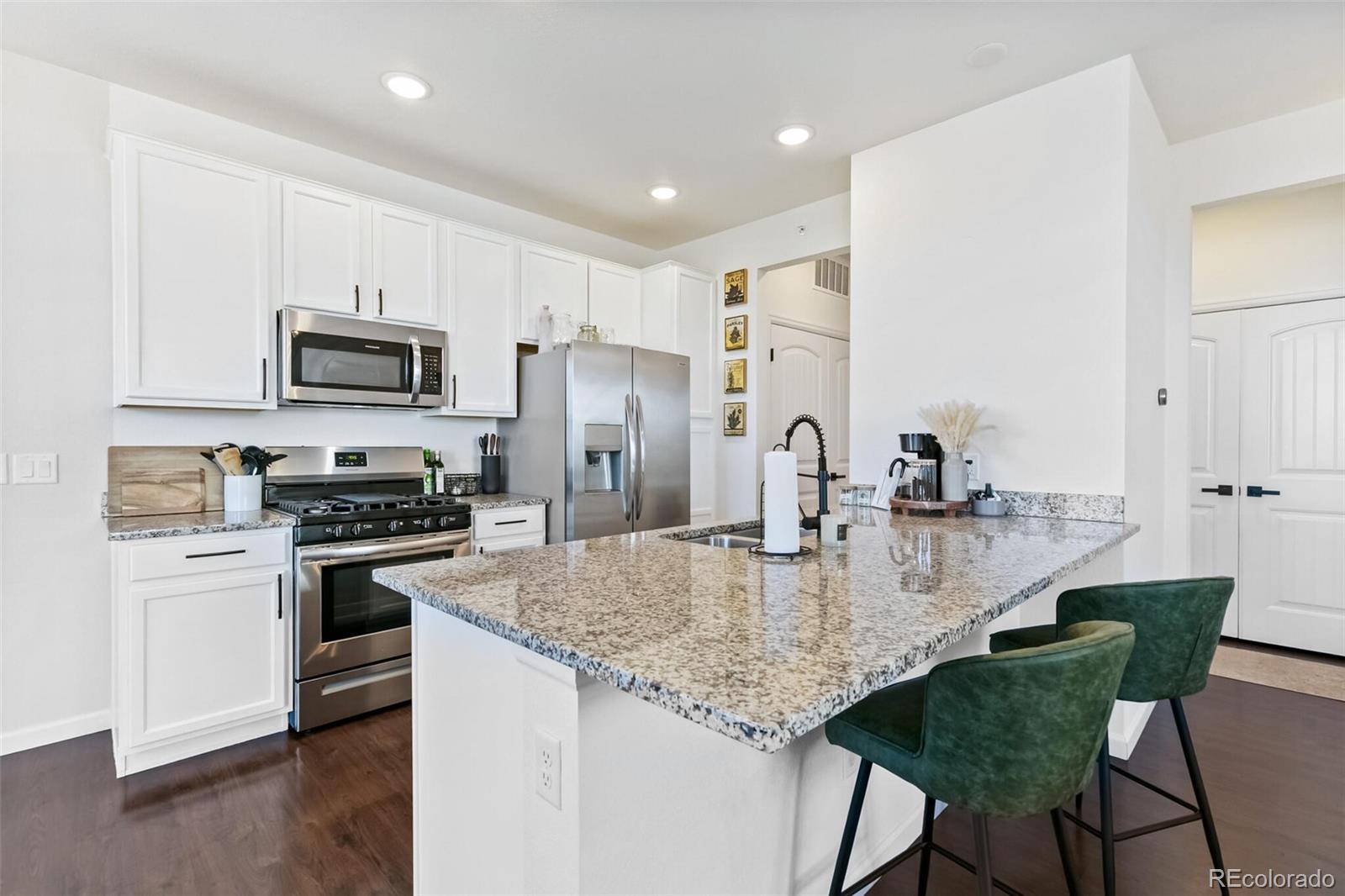 MLS Image #6 for 4605  copeland loop 204,highlands ranch, Colorado