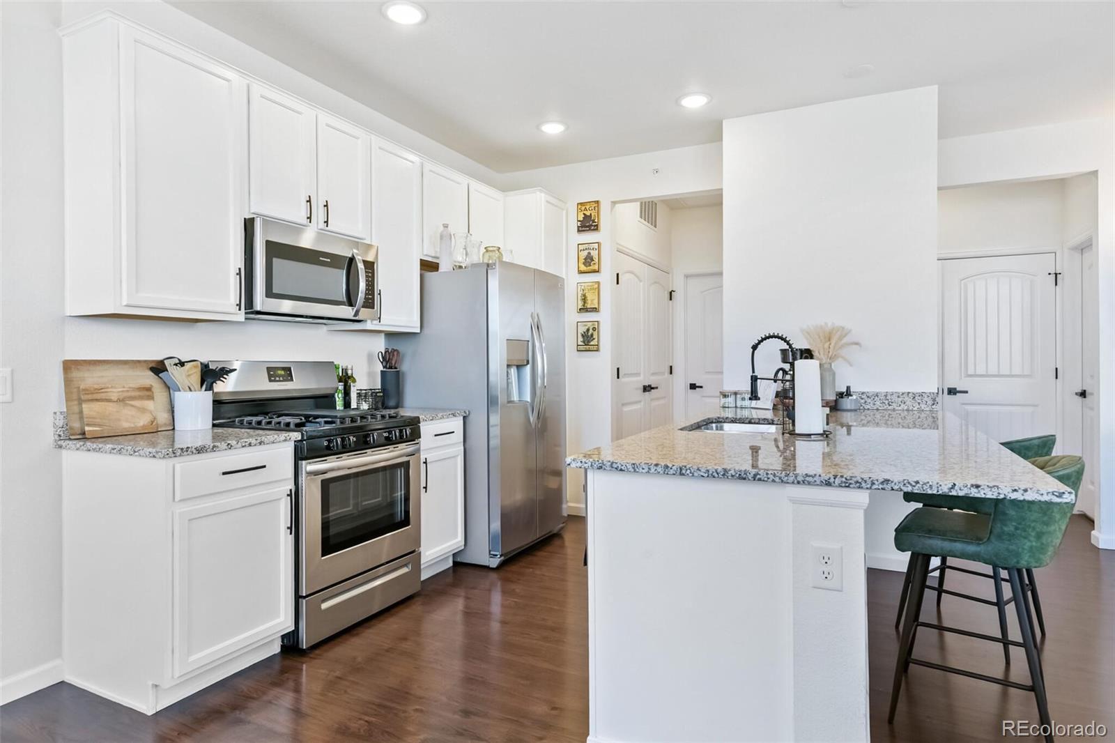 MLS Image #7 for 4605  copeland loop 204,highlands ranch, Colorado