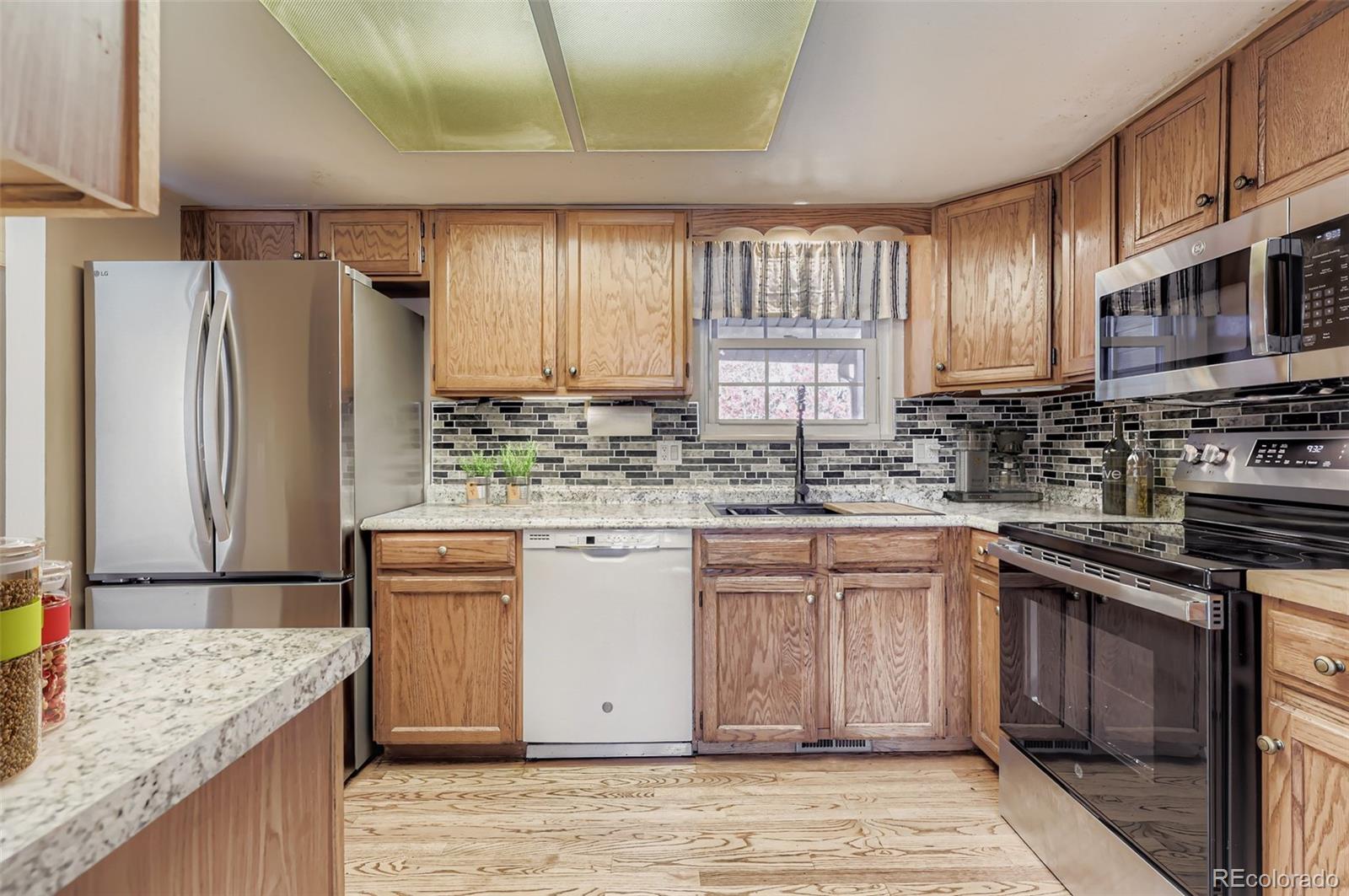 MLS Image #5 for 2496 s vaughn way a,aurora, Colorado