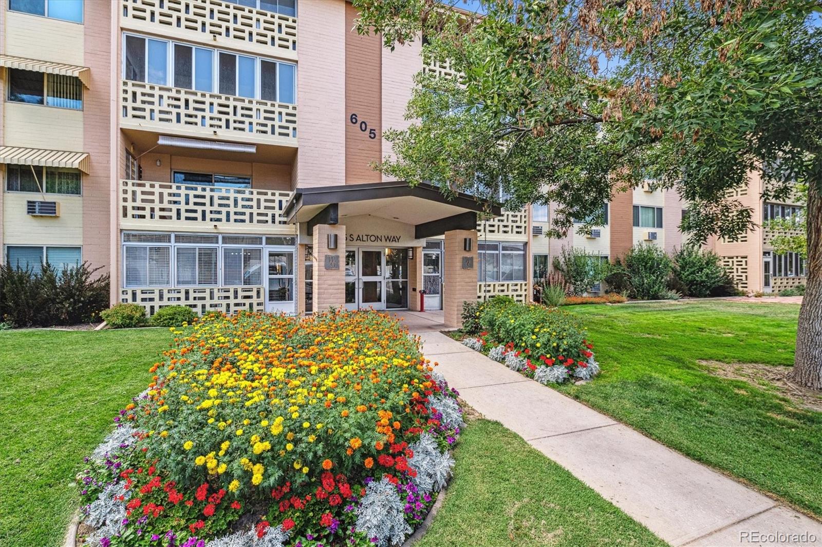 MLS Image #3 for 605 s alton way 9c,denver, Colorado
