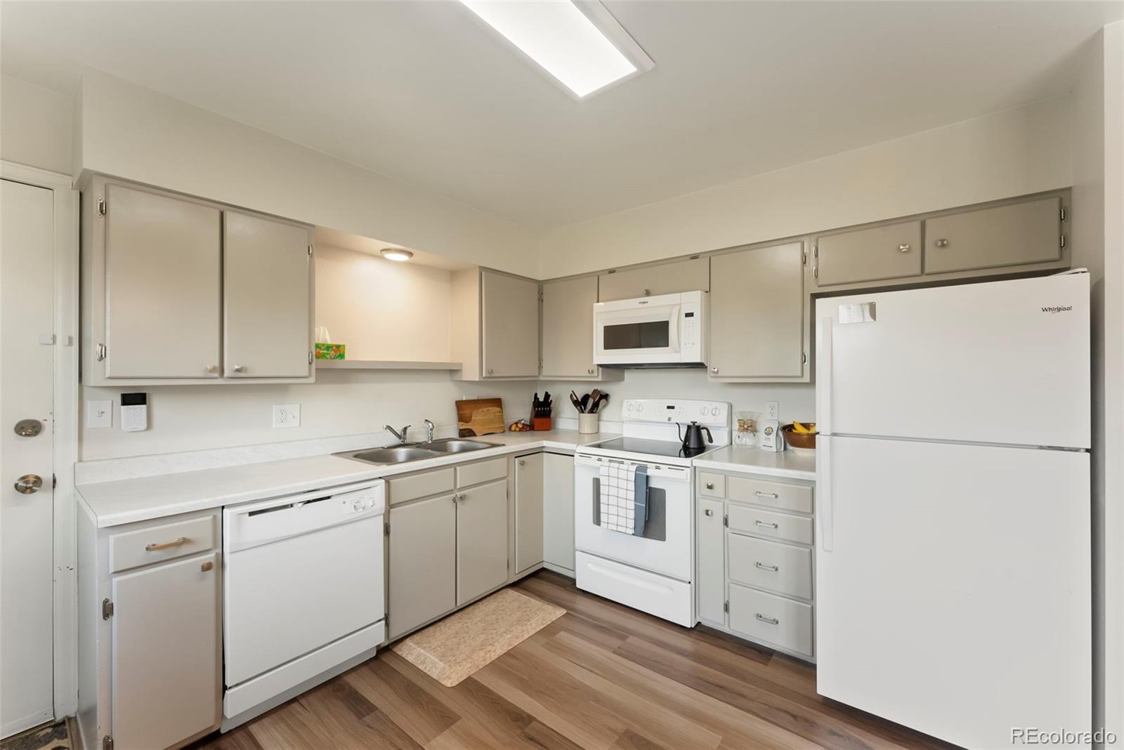 MLS Image #6 for 5702  tuckerman lane,colorado springs, Colorado