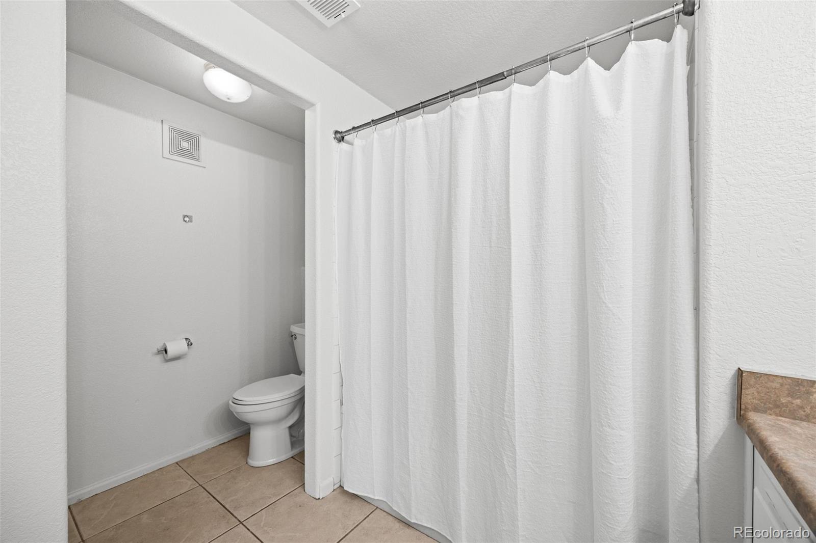 MLS Image #12 for 9468 e florida avenue,denver, Colorado