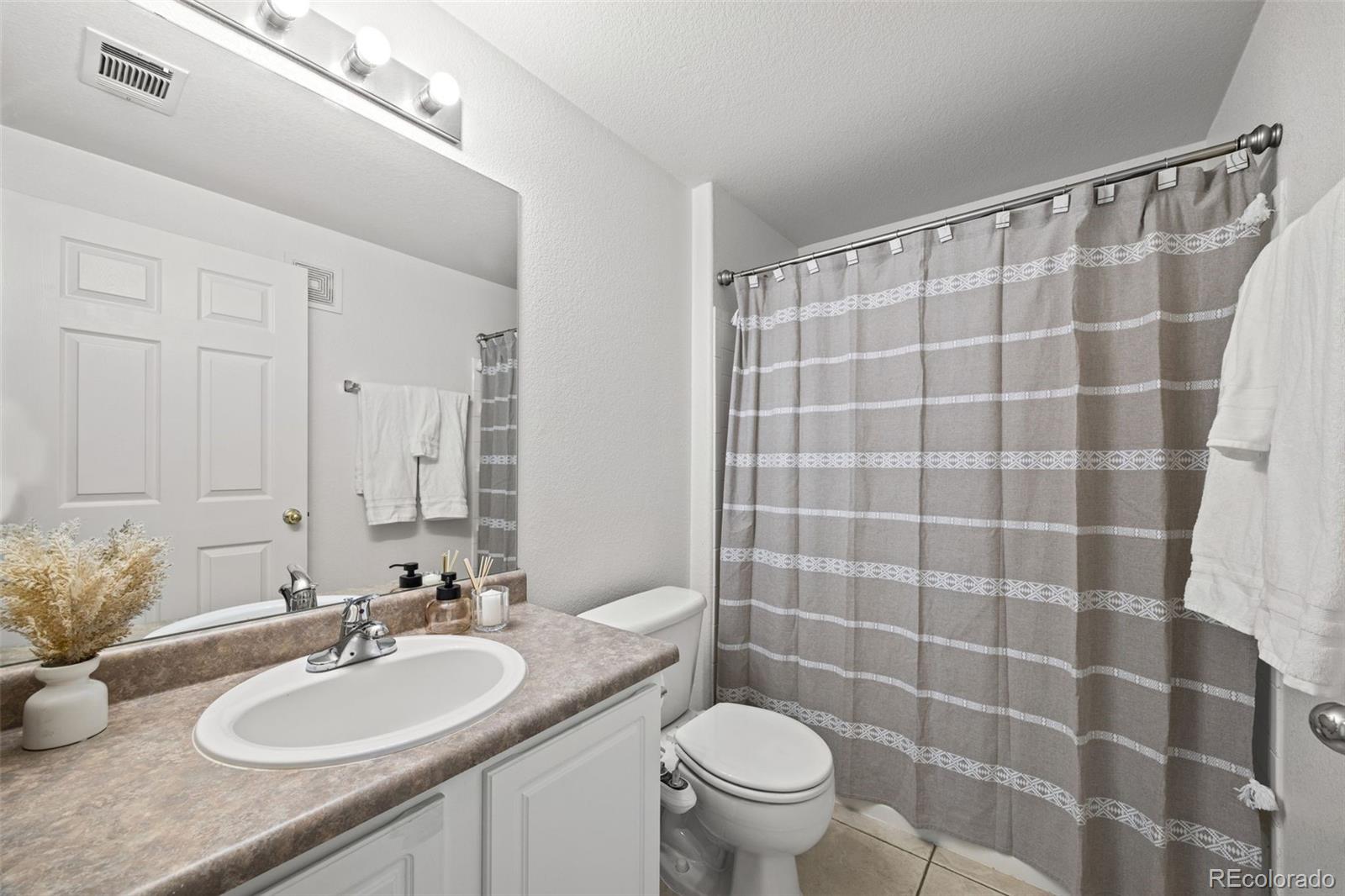 MLS Image #14 for 9468 e florida avenue,denver, Colorado
