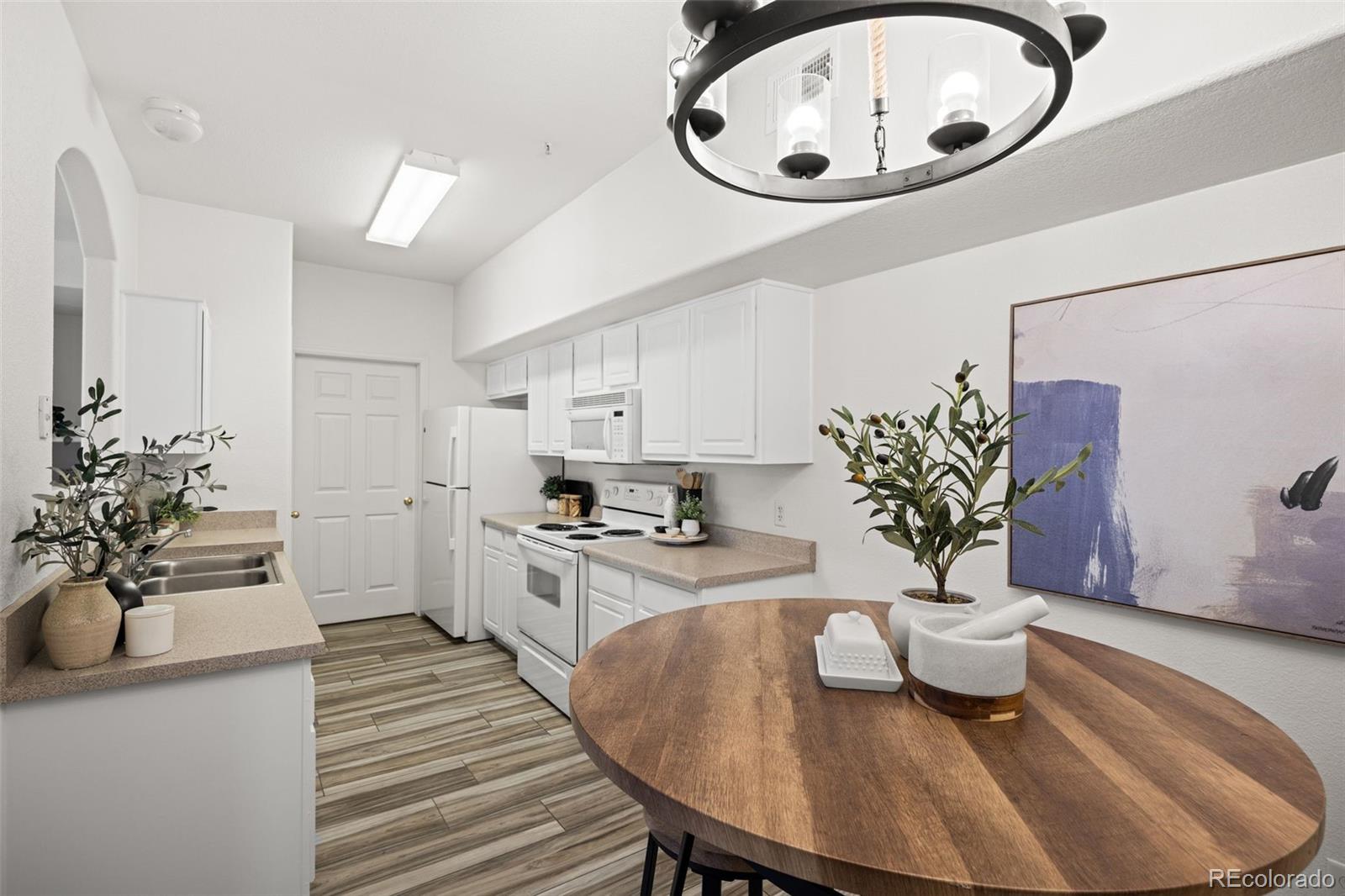 MLS Image #5 for 9468 e florida avenue,denver, Colorado