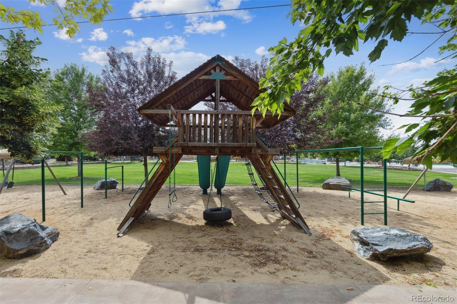 MLS Image #33 for 6715  owl lake drive,firestone, Colorado