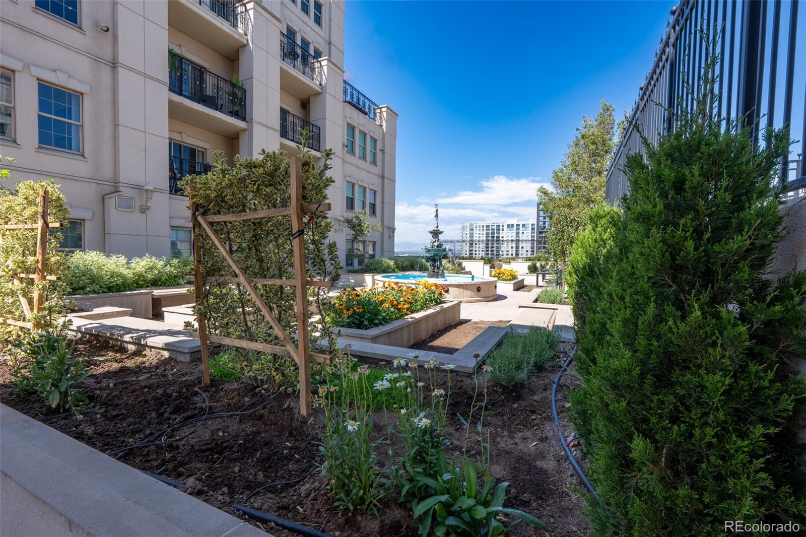 MLS Image #25 for 925 n lincoln street,denver, Colorado