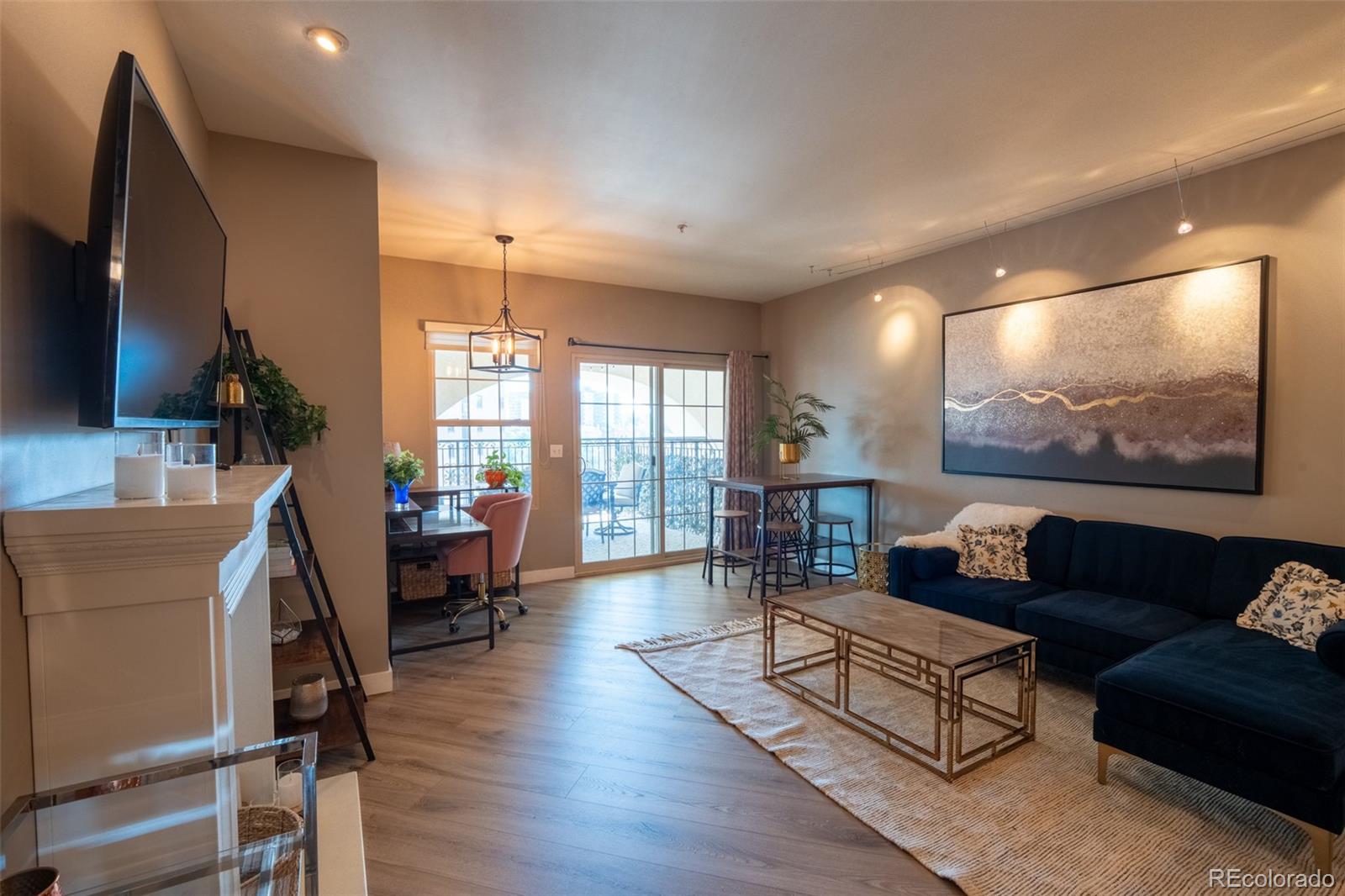 MLS Image #6 for 925 n lincoln street,denver, Colorado